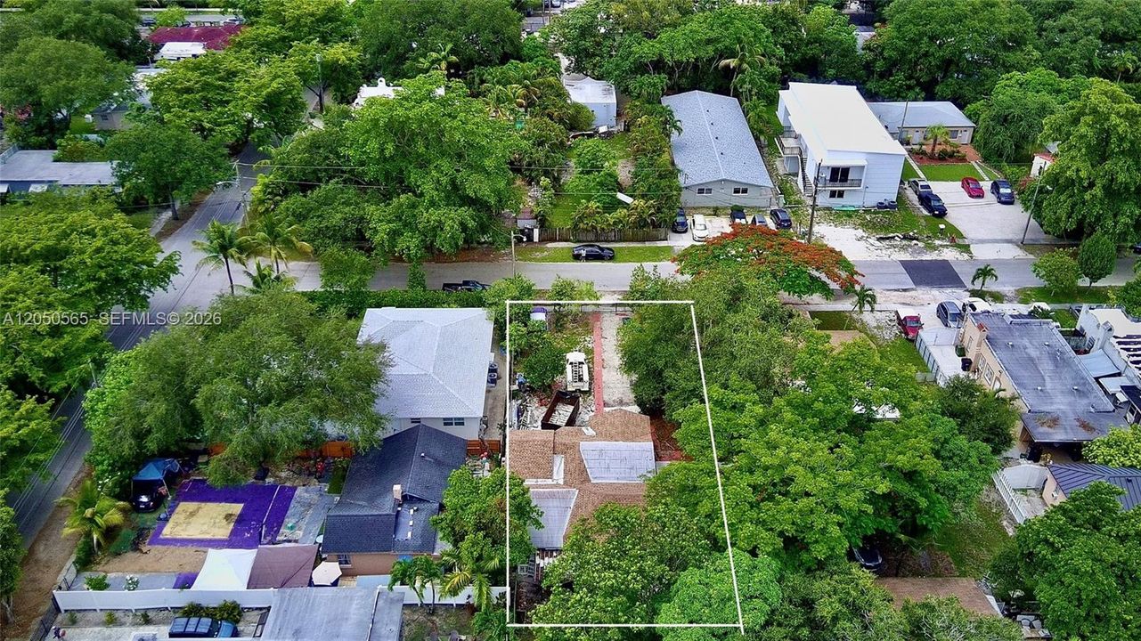 For Sale: $800,000 (0 beds, 0 baths, 1762 Square Feet)