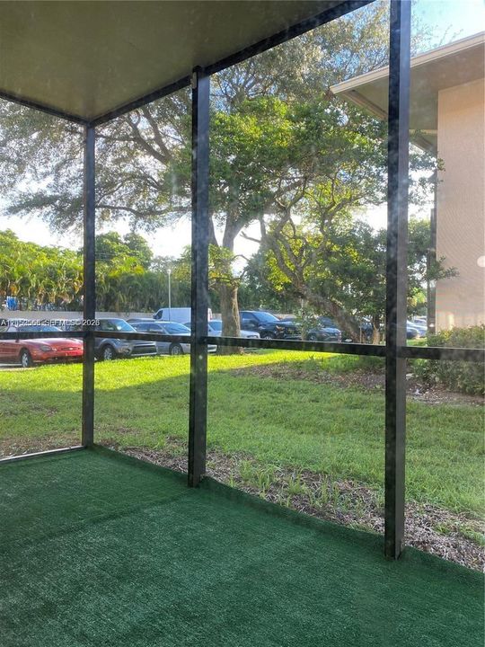 For Rent: $1,690 (1 beds, 1 baths, 650 Square Feet)