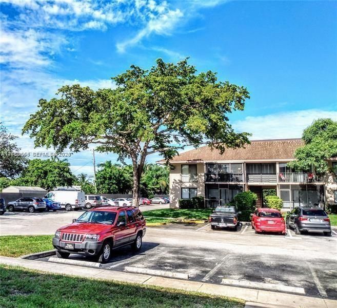 For Rent: $1,690 (1 beds, 1 baths, 650 Square Feet)