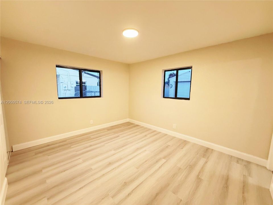 For Sale: $499,000 (4 beds, 2 baths, 1470 Square Feet)