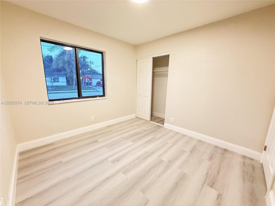 For Sale: $499,000 (4 beds, 2 baths, 1470 Square Feet)