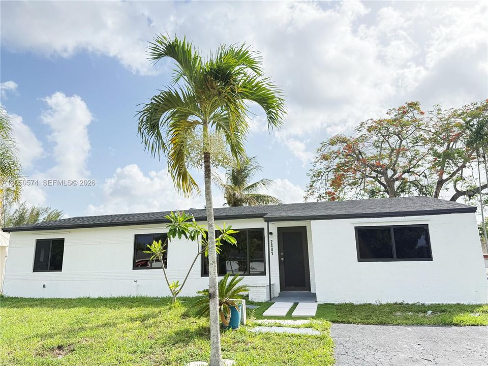For Sale: $499,000 (4 beds, 2 baths, 1470 Square Feet)