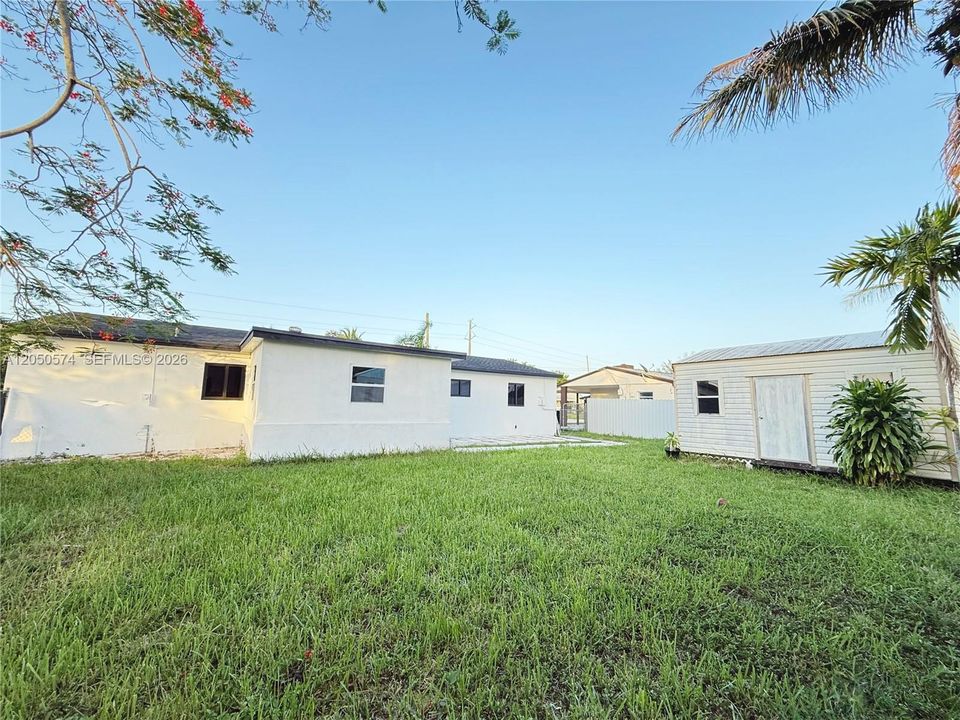 For Sale: $499,000 (4 beds, 2 baths, 1470 Square Feet)