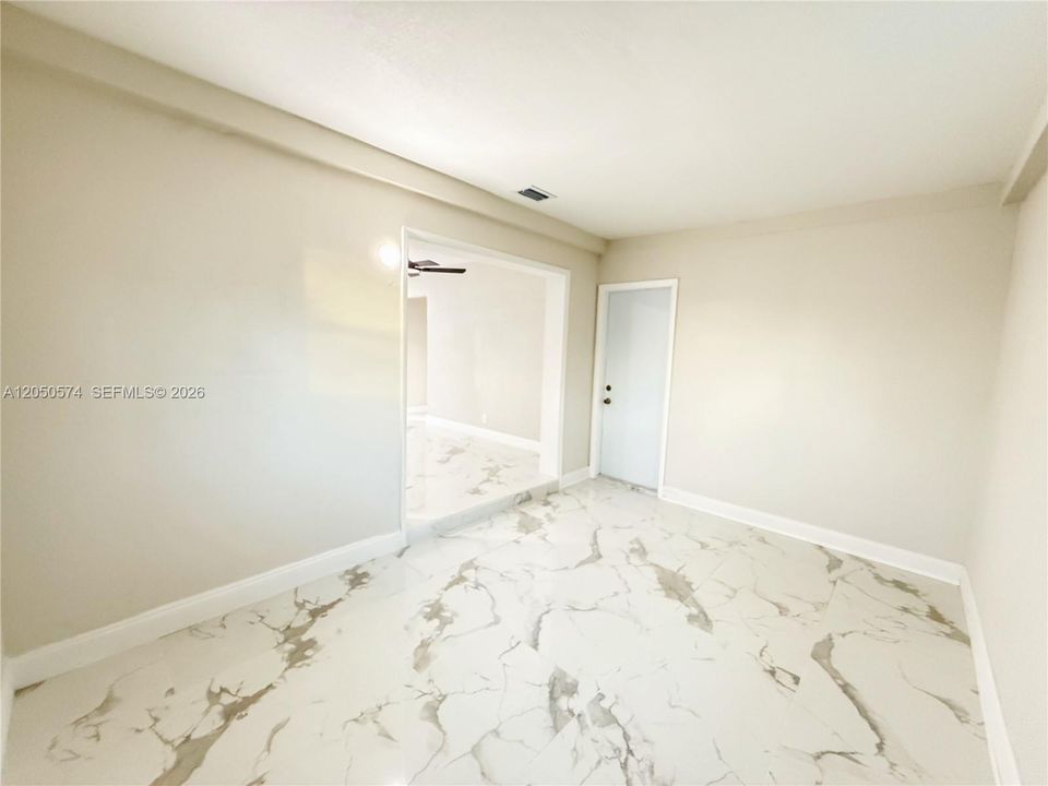 For Sale: $499,000 (4 beds, 2 baths, 1470 Square Feet)