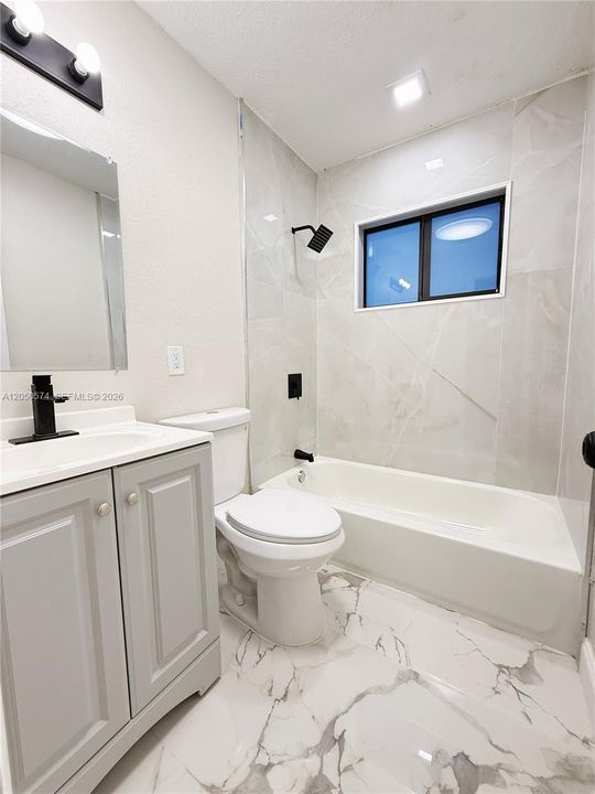 For Sale: $499,000 (4 beds, 2 baths, 1470 Square Feet)