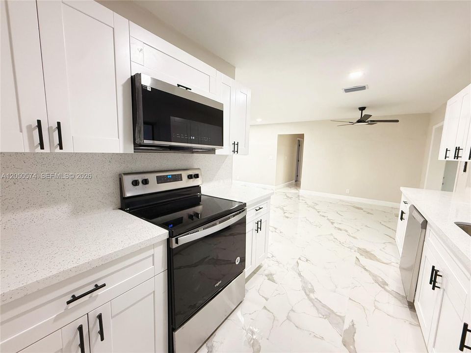 For Sale: $499,000 (4 beds, 2 baths, 1470 Square Feet)