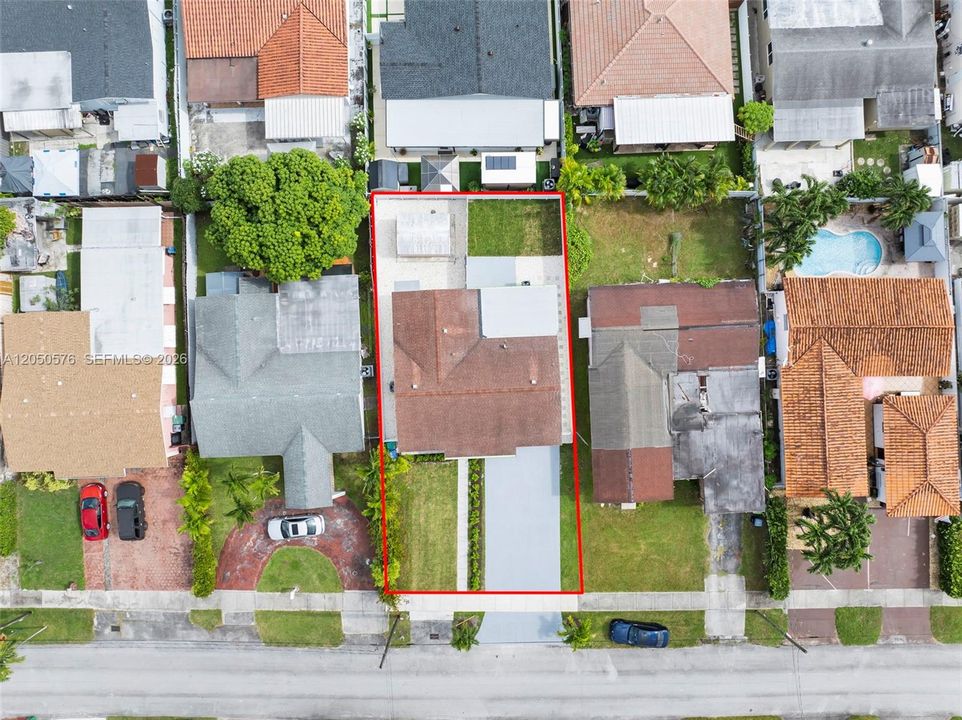 For Rent: $2,500 (2 beds, 2 baths, 725 Square Feet)