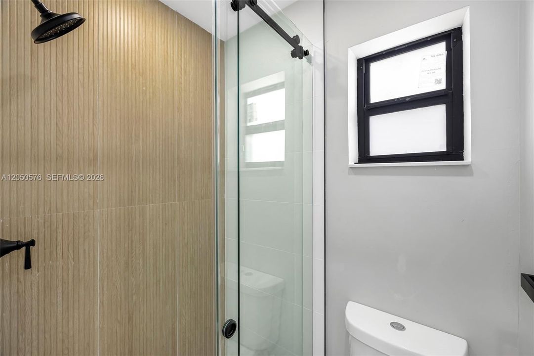For Rent: $2,500 (2 beds, 2 baths, 725 Square Feet)