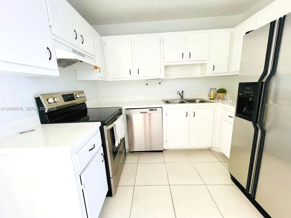 For Sale: $579,000 (0 beds, 0 baths, 1131 Square Feet)