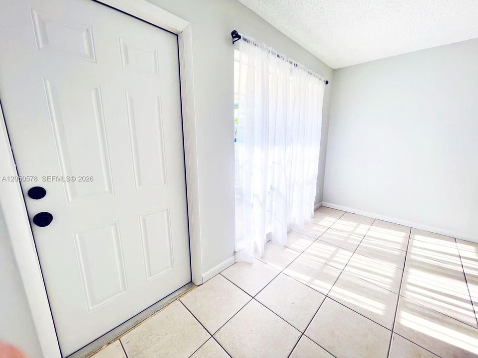 For Sale: $579,000 (0 beds, 0 baths, 1131 Square Feet)