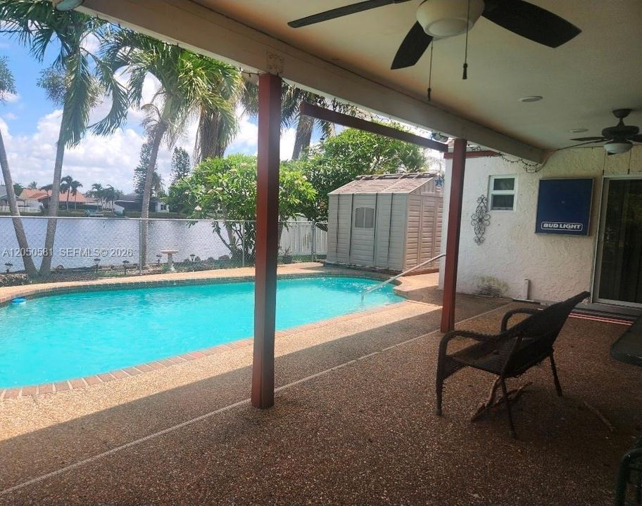 En Venta: $465,000 (2 camas, 2 baños, 1229 Pies cuadrados)