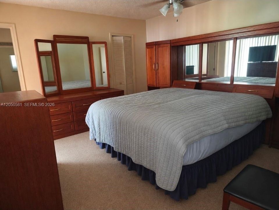 En Venta: $465,000 (2 camas, 2 baños, 1229 Pies cuadrados)
