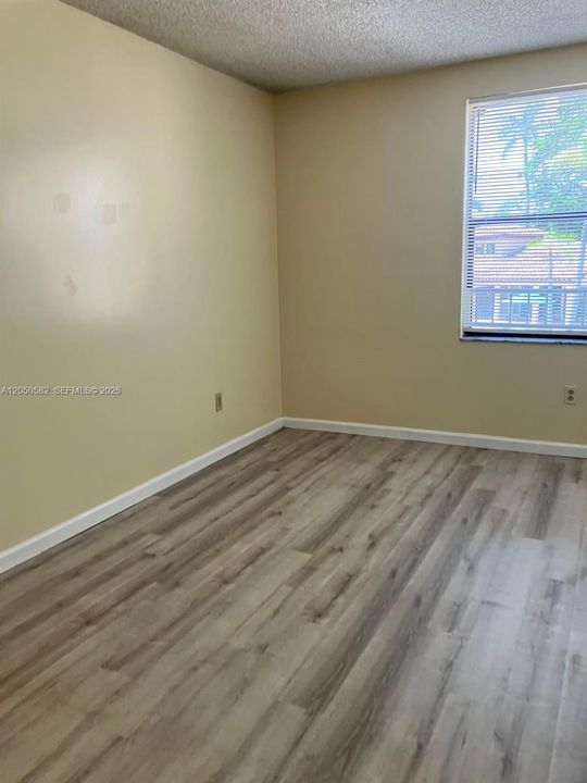 For Rent: $2,100 (2 beds, 2 baths, 980 Square Feet)