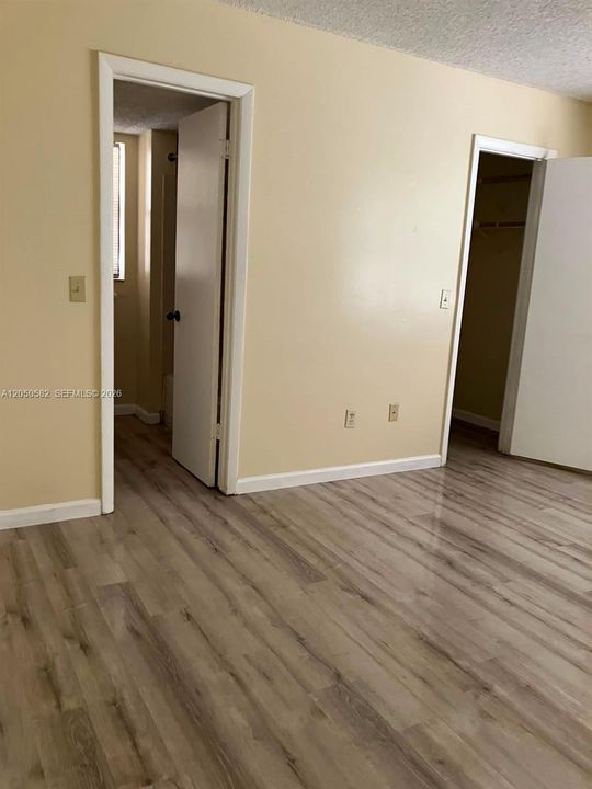 For Rent: $2,100 (2 beds, 2 baths, 980 Square Feet)