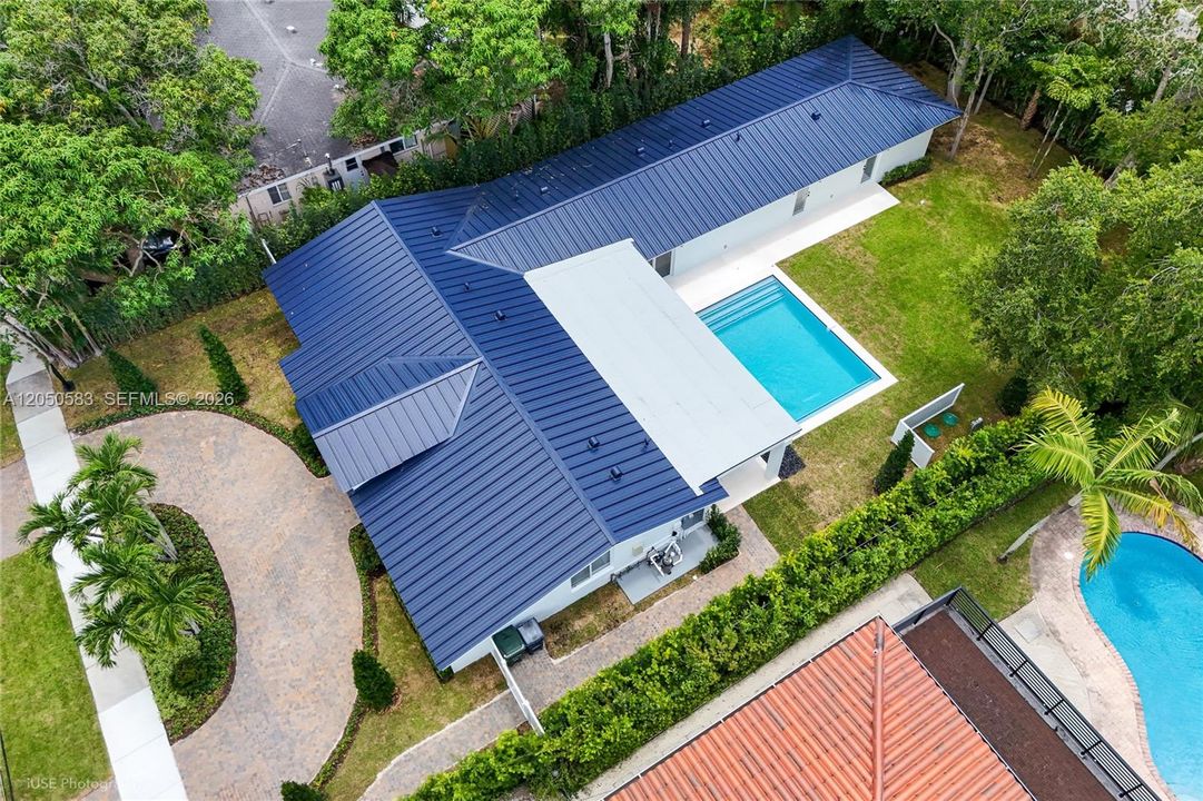 For Sale: $2,675,000 (4 beds, 3 baths, 2651 Square Feet)