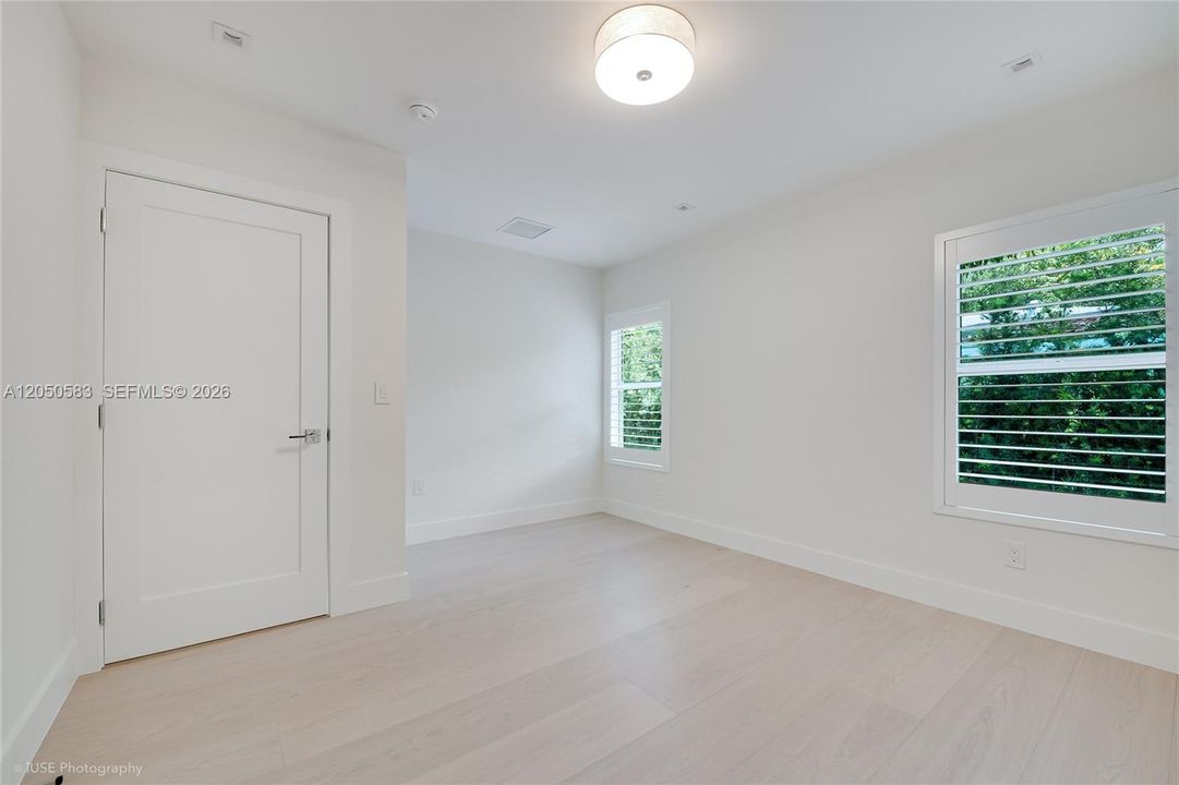 For Sale: $2,675,000 (4 beds, 3 baths, 2651 Square Feet)