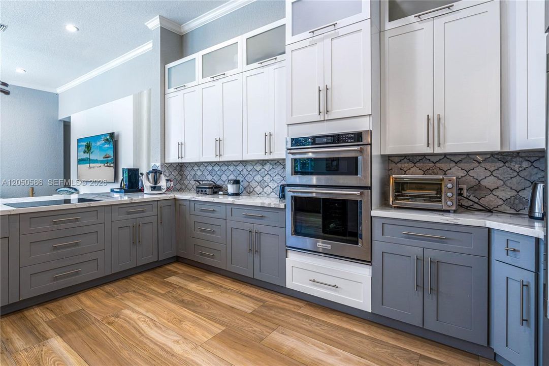 For Sale: $1,285,000 (5 beds, 3 baths, 2986 Square Feet)
