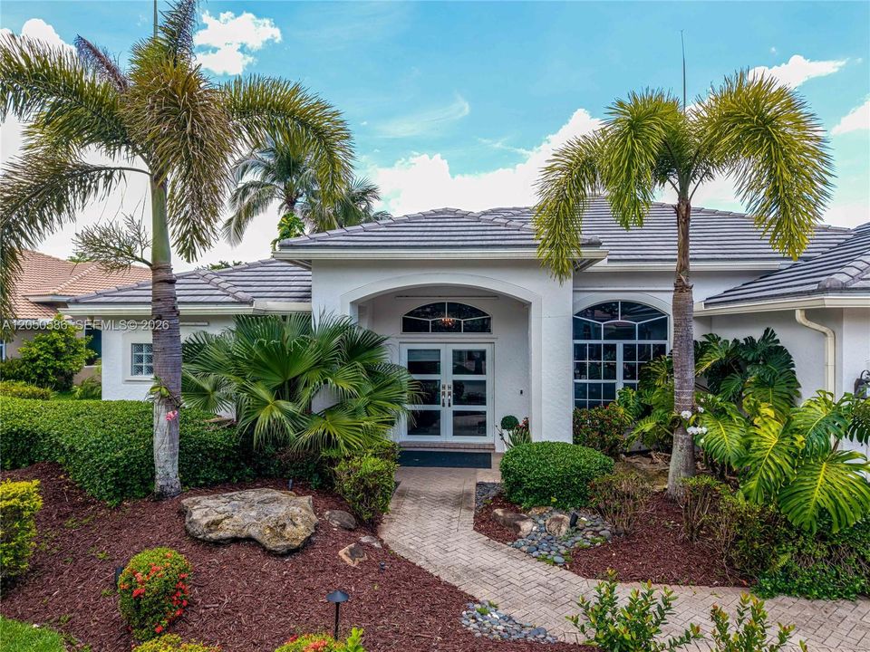 For Sale: $1,285,000 (5 beds, 3 baths, 2986 Square Feet)