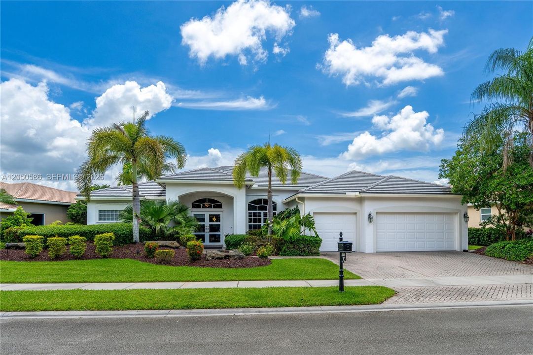 For Sale: $1,285,000 (5 beds, 3 baths, 2986 Square Feet)