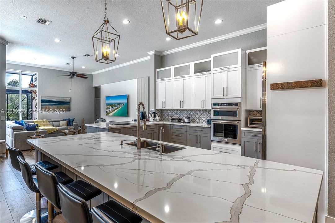 For Sale: $1,285,000 (5 beds, 3 baths, 2986 Square Feet)