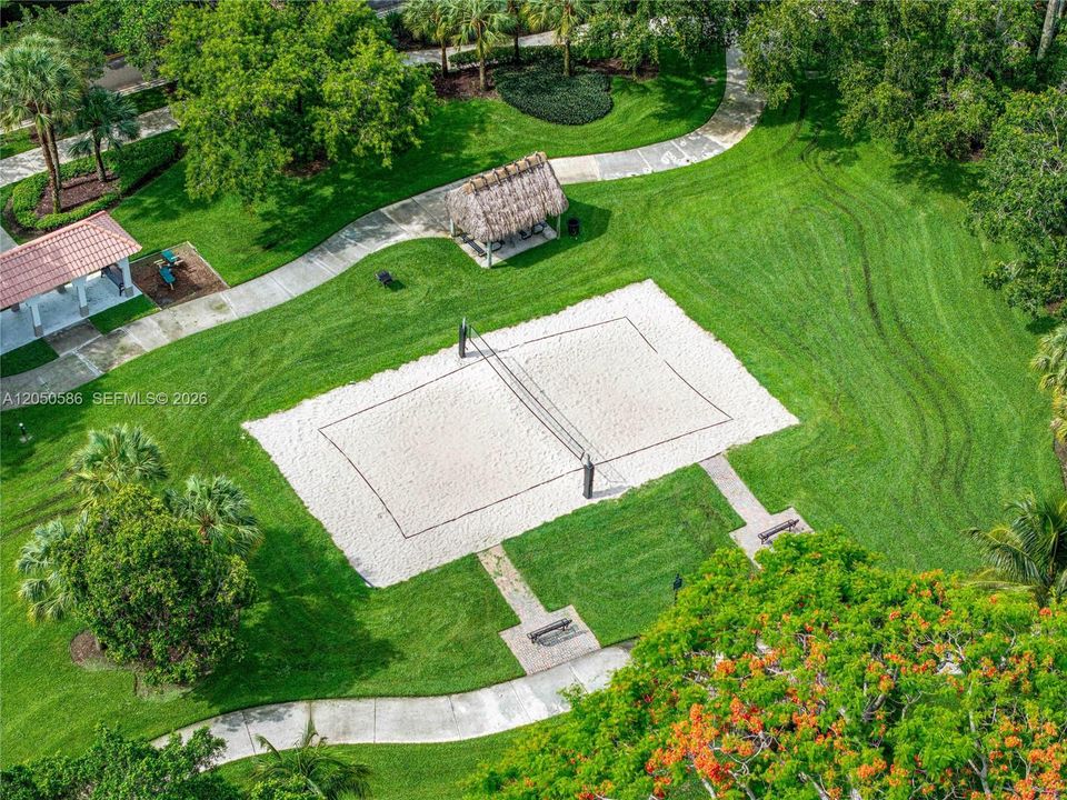 Beach tennis court