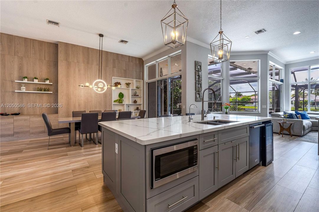 For Sale: $1,285,000 (5 beds, 3 baths, 2986 Square Feet)