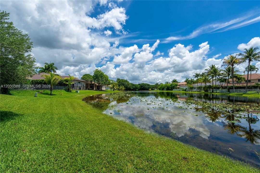 For Sale: $1,285,000 (5 beds, 3 baths, 2986 Square Feet)