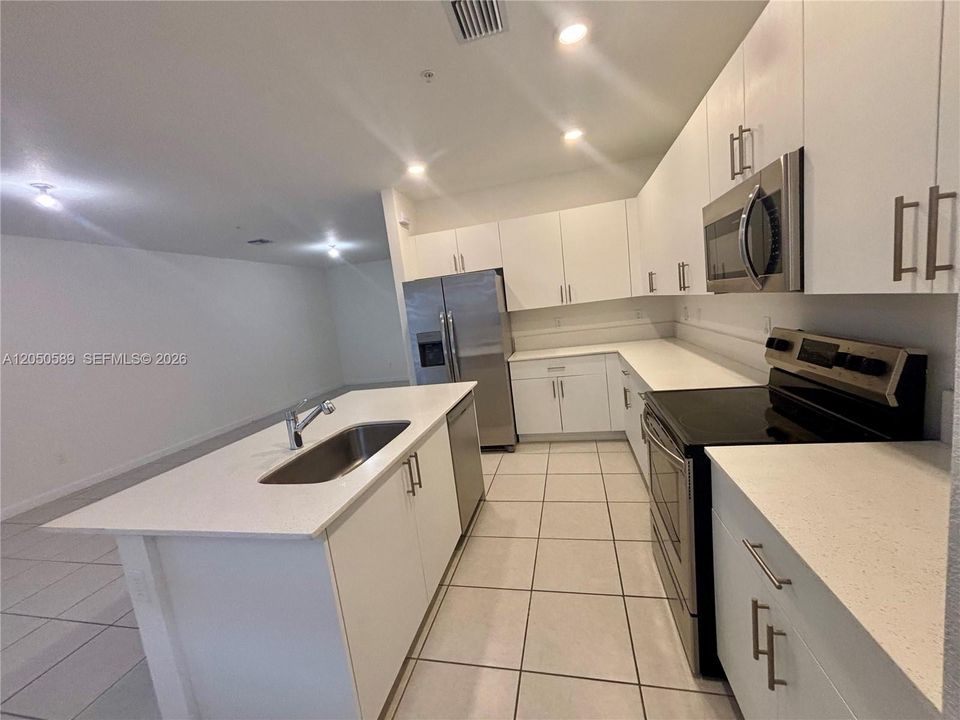 En Venta: $610,000 (3 camas, 2 baños, 1888 Pies cuadrados)