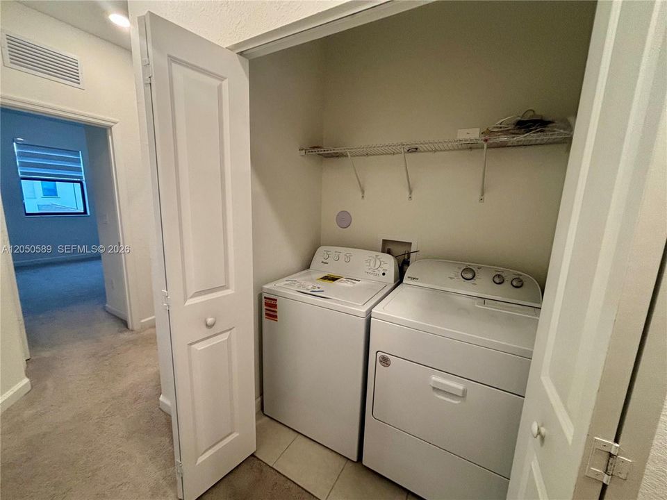 En Venta: $610,000 (3 camas, 2 baños, 1888 Pies cuadrados)