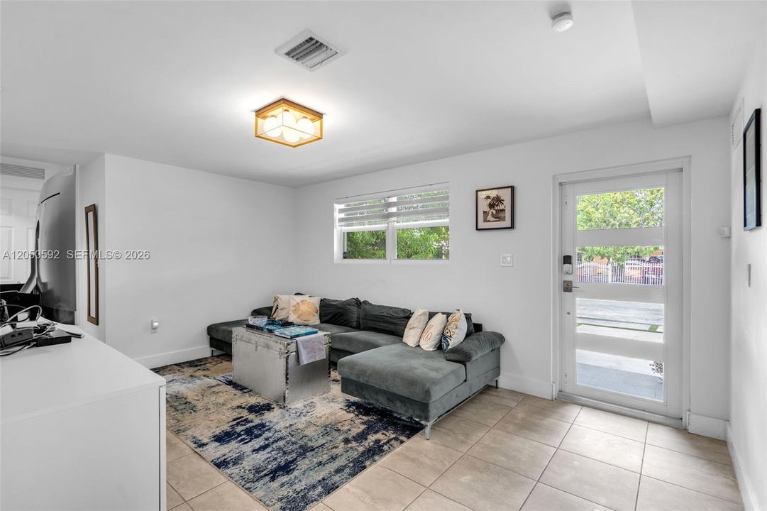 For Sale: $699,000 (4 beds, 3 baths, 1390 Square Feet)