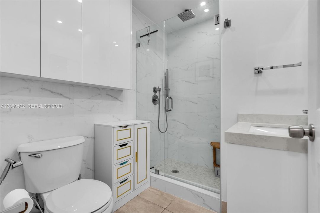 For Sale: $699,000 (4 beds, 3 baths, 1390 Square Feet)