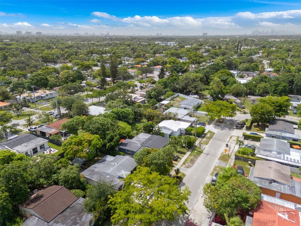 For Sale: $699,000 (4 beds, 3 baths, 1390 Square Feet)