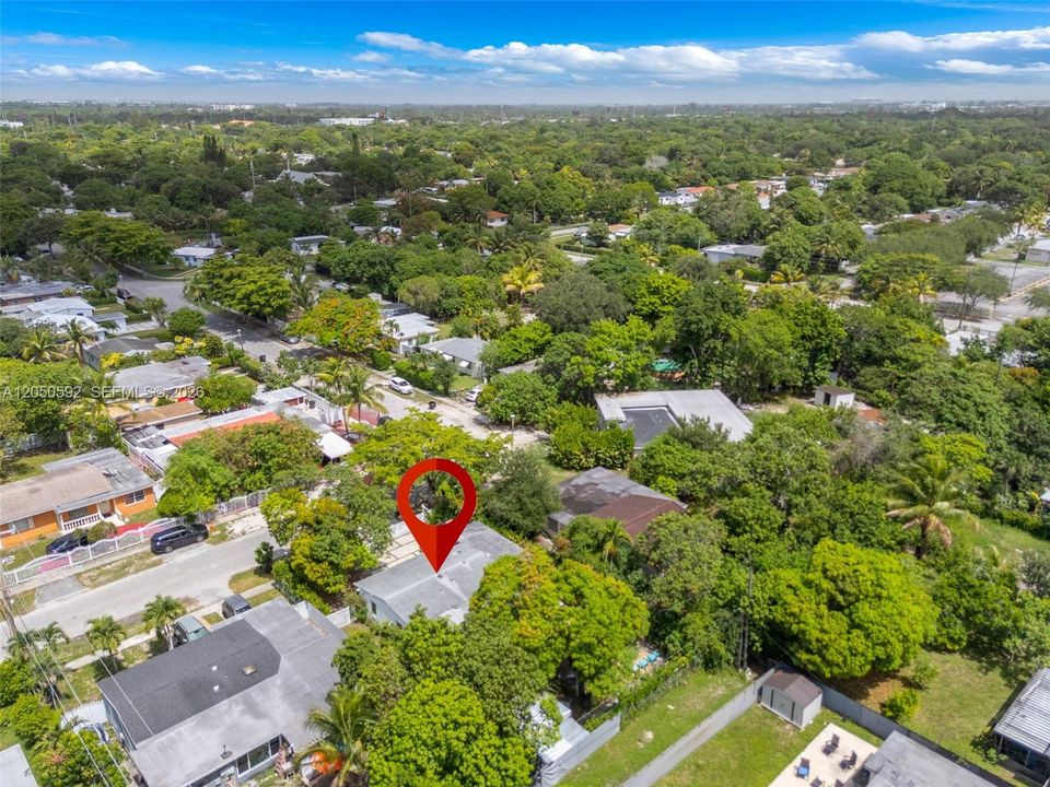 For Sale: $699,000 (4 beds, 3 baths, 1390 Square Feet)