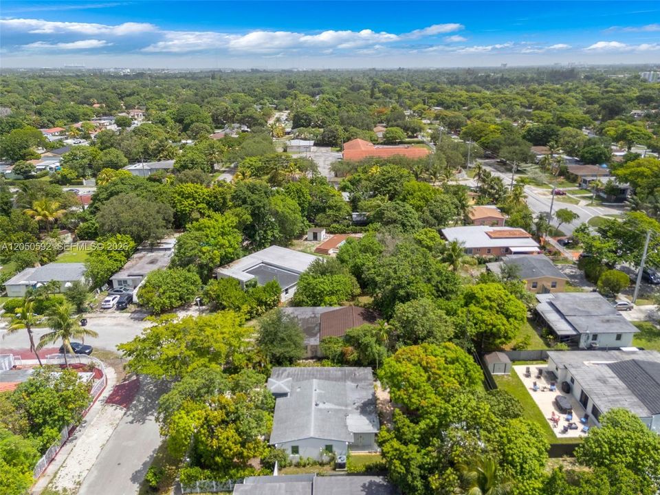 For Sale: $699,000 (4 beds, 3 baths, 1390 Square Feet)