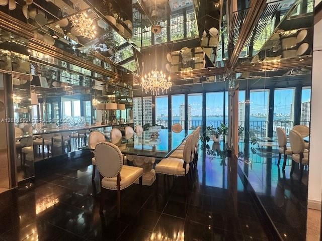 На продажу: $550,000 (2 спален, 3 ванн, 4650 Квадратных фут)