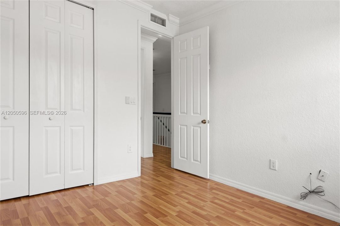 For Sale: $529,999 (4 beds, 2 baths, 2201 Square Feet)