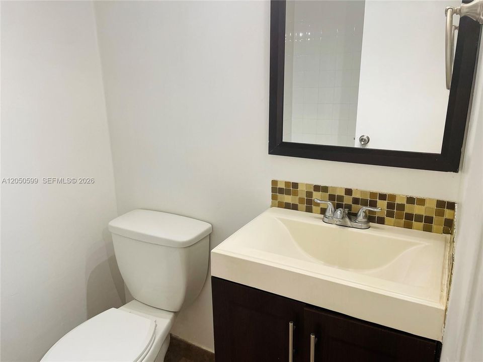 For Rent: $1,475 (1 beds, 1 baths, 606 Square Feet)