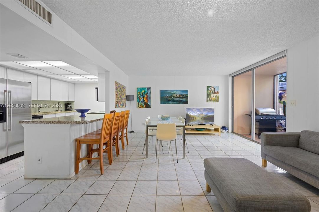 В аренду: $3,200 (3 спален, 2 ванн, 1750 Квадратных фут)