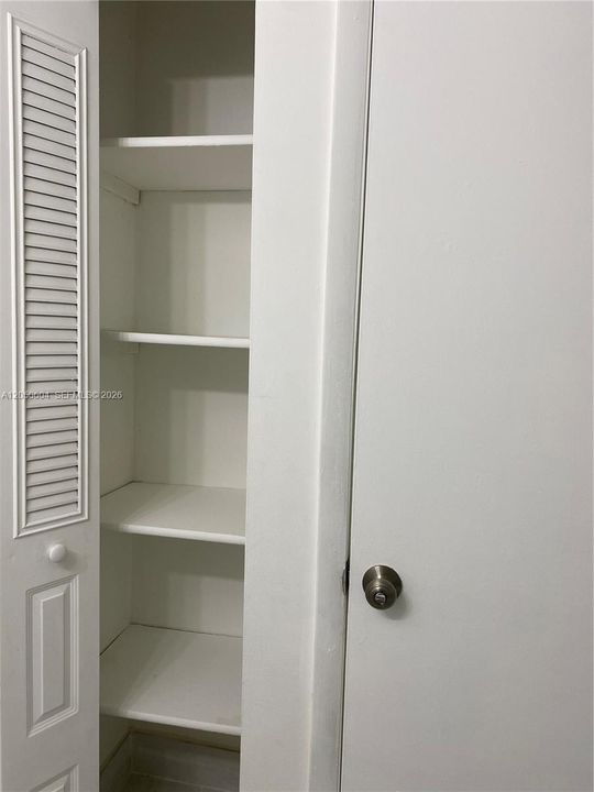 На продажу: $138,000 (1 спален, 1 ванн, 842 Квадратных фут)