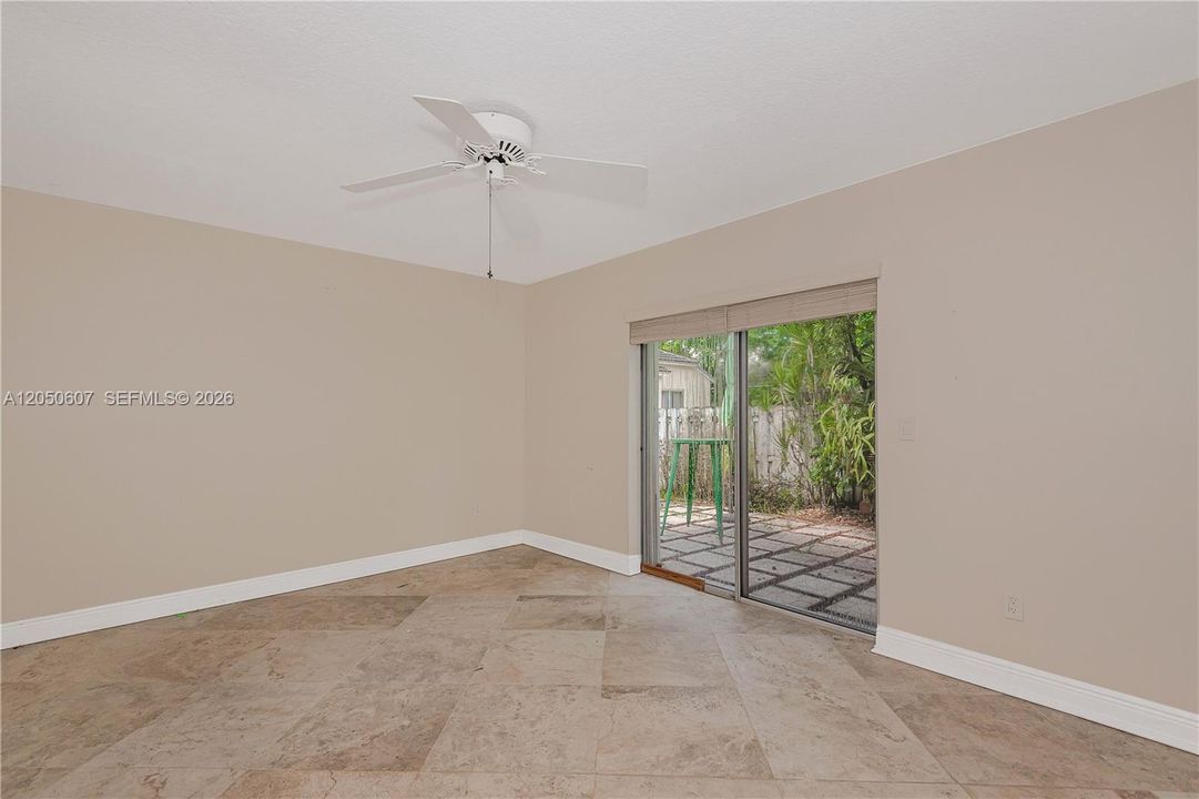 En Venta: $555,000 (3 camas, 2 baños, 1460 Pies cuadrados)