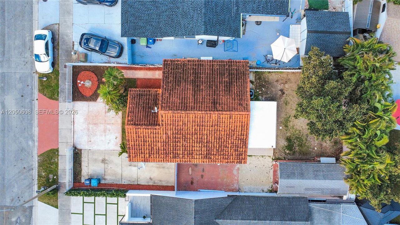 For Sale: $500,000 (2 beds, 2 baths, 1156 Square Feet)