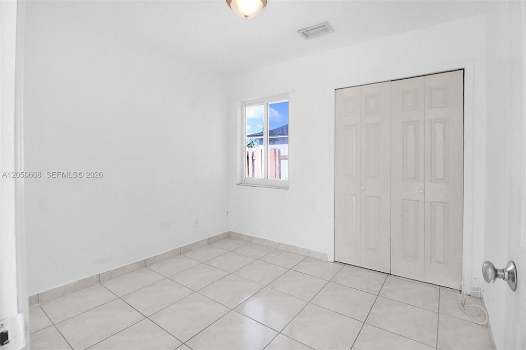 For Sale: $500,000 (2 beds, 2 baths, 1156 Square Feet)