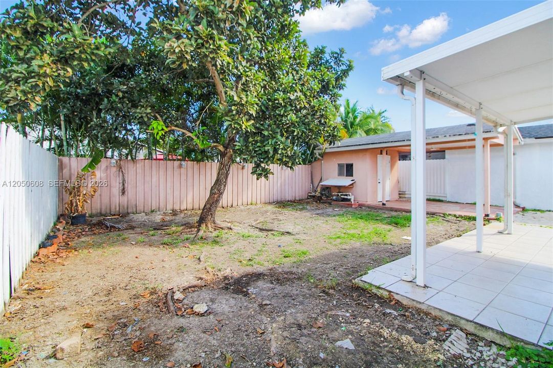 For Sale: $500,000 (2 beds, 2 baths, 1156 Square Feet)