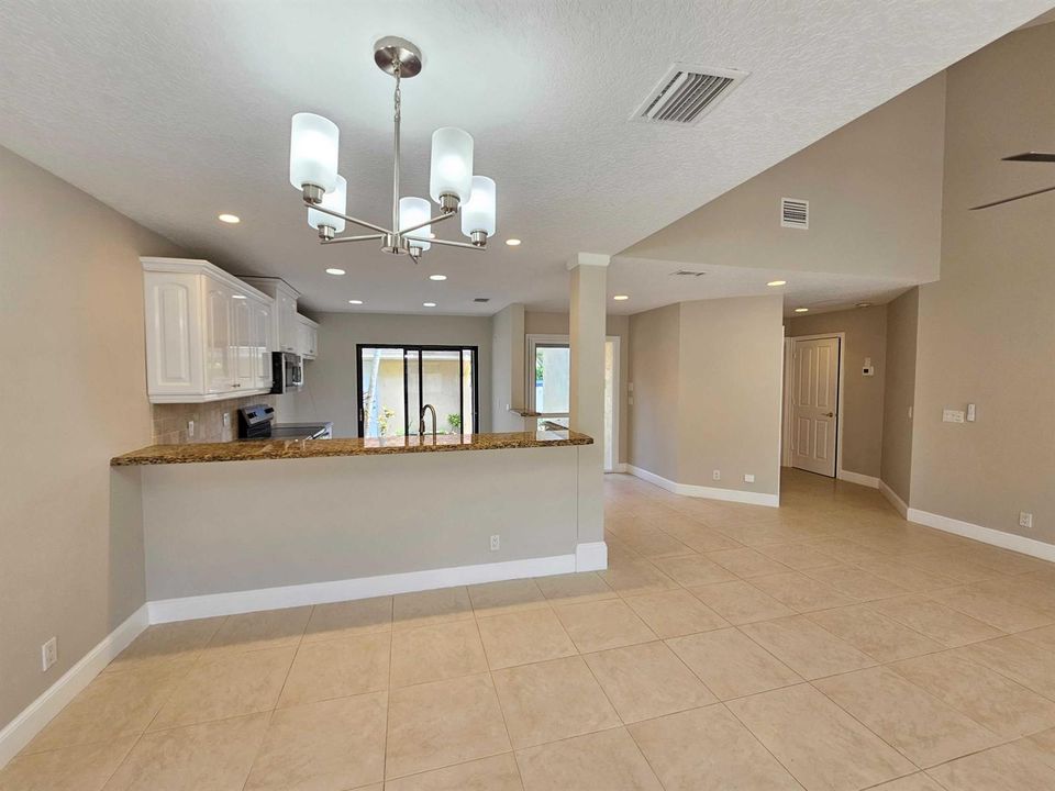 Dining Room (2)