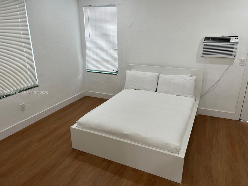 For Rent: $2,500 (1 beds, 1 baths, 525 Square Feet)