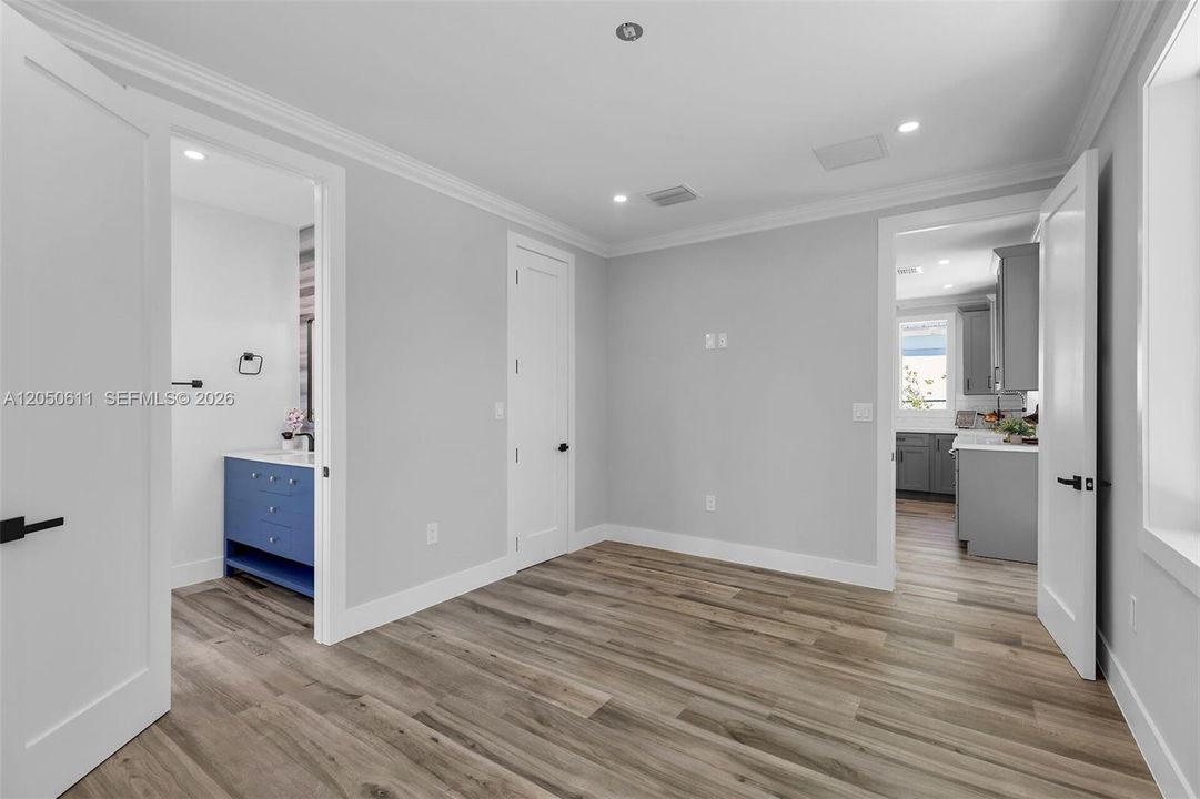 En Venta: $799,000 (3 camas, 2 baños, 1552 Pies cuadrados)