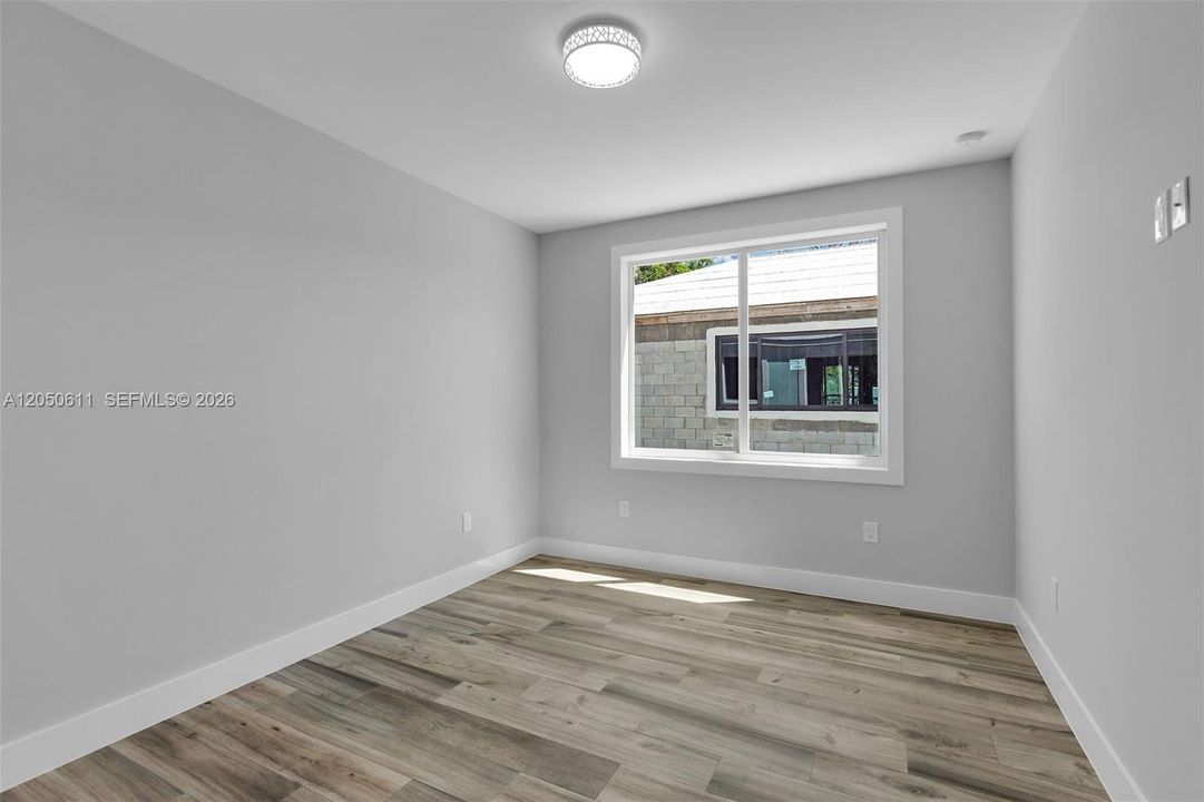 En Venta: $799,000 (3 camas, 2 baños, 1552 Pies cuadrados)