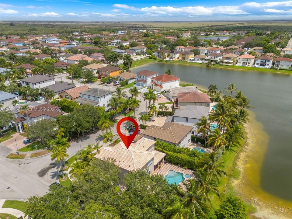For Sale: $999,000 (4 beds, 3 baths, 2589 Square Feet)