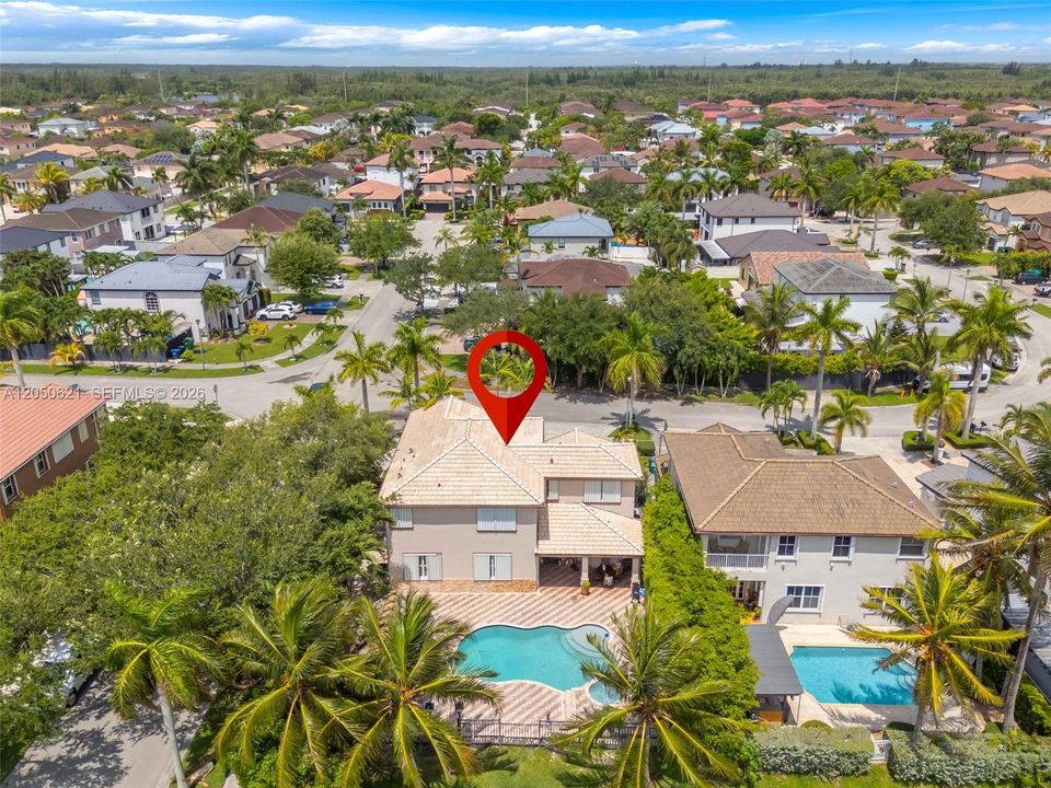 For Sale: $999,000 (4 beds, 3 baths, 2589 Square Feet)