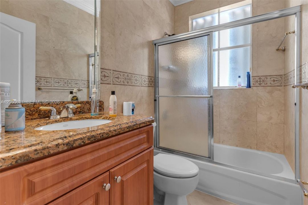 For Sale: $999,000 (4 beds, 3 baths, 2589 Square Feet)